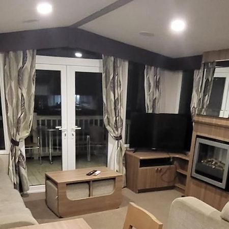 Caravan 66 Kensington At Marton Mere Holiday Park Blackpool Villa Exterior photo