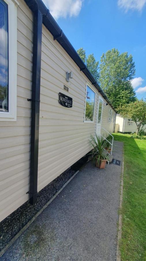 Caravan 66 Kensington At Marton Mere Holiday Park Blackpool Villa Exterior photo